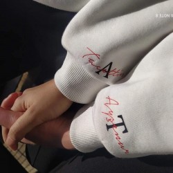 Sadece Kol Baskılı  Sweatshirt